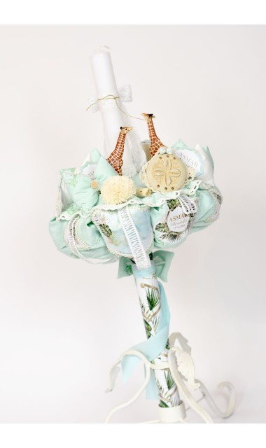 Lumanare de botez pentru baieti cu girafe si frunze de palmier, 65x4cm, Puiul de girafa 3